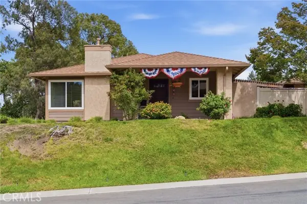 20002 Avenue Of The Oaks, Newhall, CA 91321