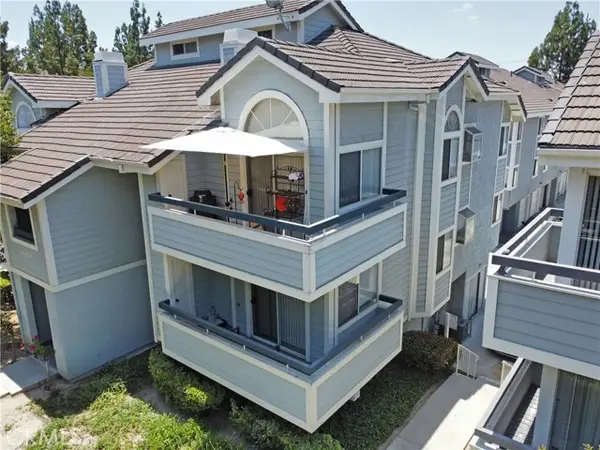 26808 Claudette Street  #332, Canyon Country, CA 91351