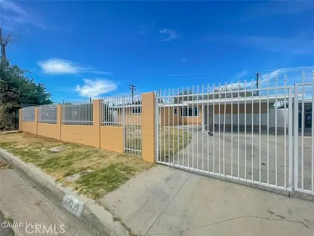 44739 3rd Street, Lancaster, CA 93535 - #2