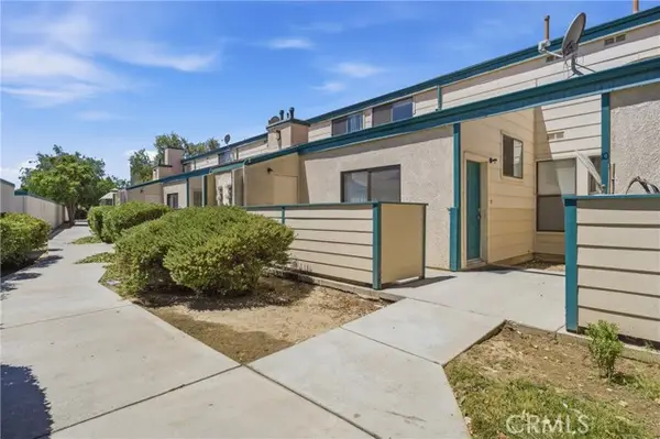 44550 15th Street  #8, Lancaster, CA 93535