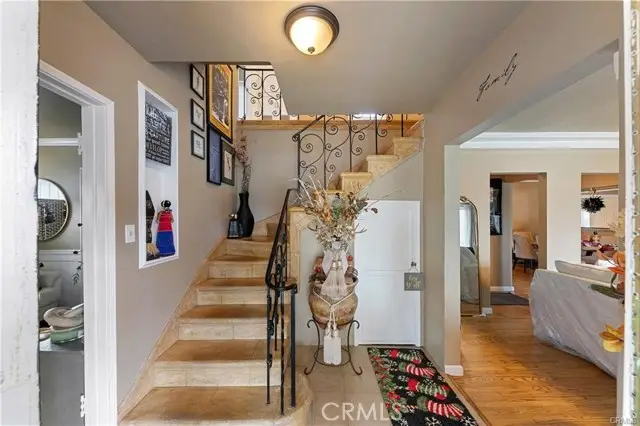 3907 Edgehill Drive, Los Angeles, CA 90008 - #3
