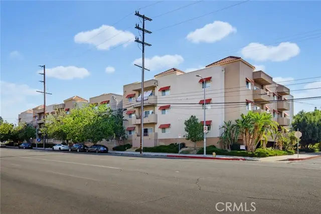9610 Zelzah Avenue  #203, Northridge, CA 91325 - #1