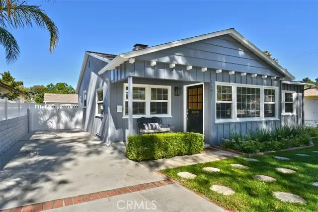 22025 De La Osa, Woodland Hills, CA 91364 - #1