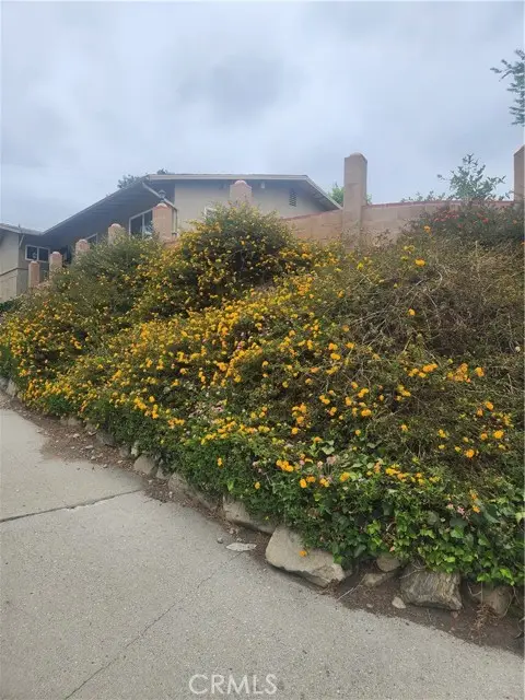 4600 Lauderdale Ave., La Crescenta, CA 91212 - #2