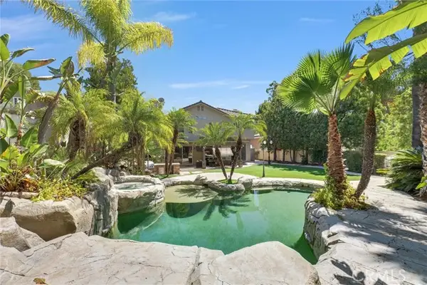 7521 Hollow Oak Road, Anaheim, CA 92808