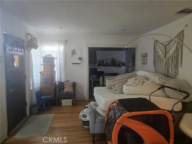 7006 Zelzah Avenue, Reseda, CA 91335 - #2