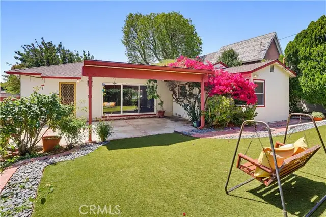 7508 Paso Robles Avenue, Van Nuys, CA 91406 - #3