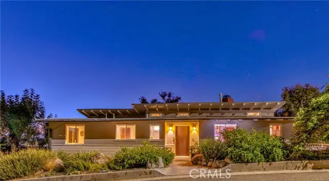 14325 Millbrook Drive, Sherman Oaks, CA 91423 - #2