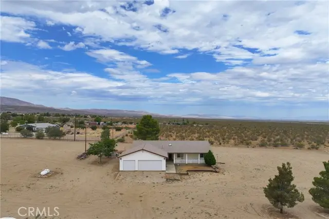 33535 170th, Llano, CA 93544 - #1