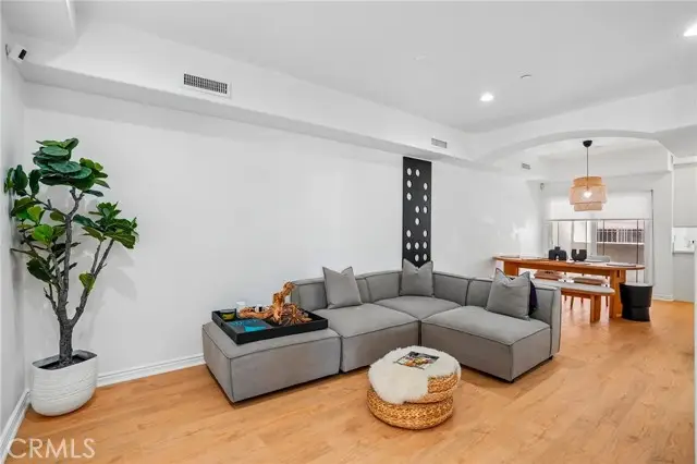 1536 Hi Point Street  #103, Los Angeles, CA 90035 - #3