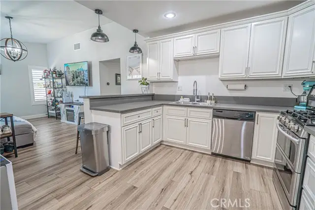 23207 Faisan Court, Valencia, CA 91355 - #3