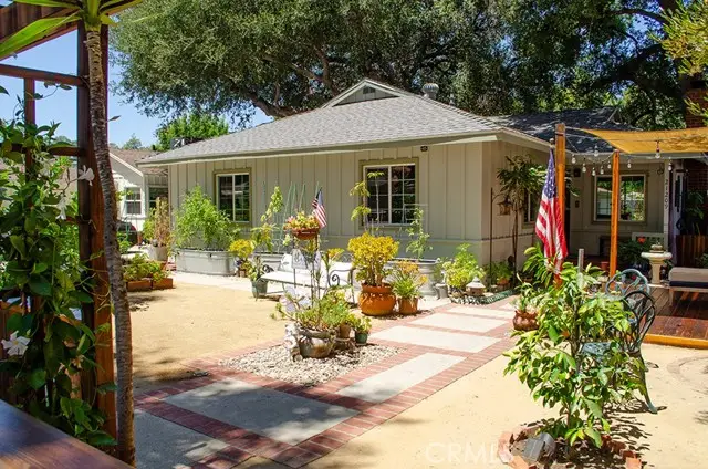 21209 Dumetz Road, Woodland Hills, CA 91364 - #2