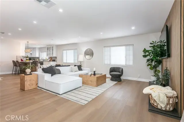 6853 Willis Avenue, Van Nuys, CA 91405 - #2