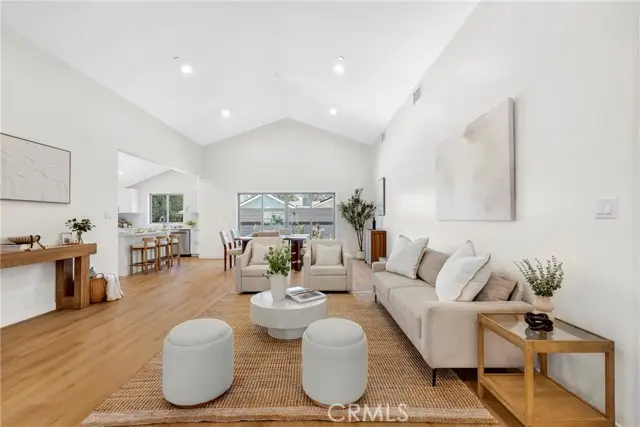 5759 Jamieson Avenue, Encino, CA 91316 - #3