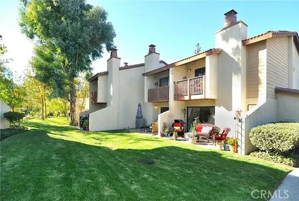 21555 Burbank  #74, Woodland Hills, CA 91367