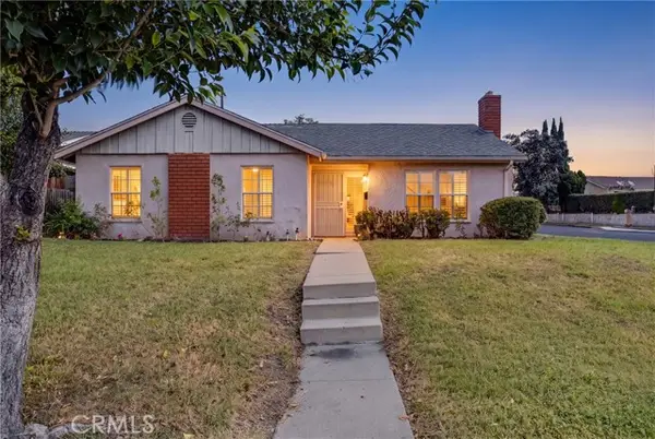 3205 Point Cedar, West Covina, CA 91792