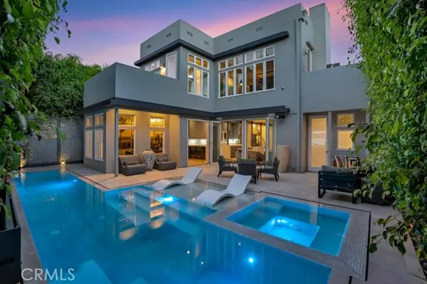 8719 Rosewood Avenue, West Hollywood, CA 90048
