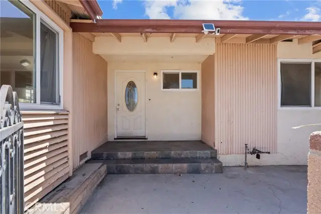 10048 Swinton Avenue, North Hills, CA 91343 - #2