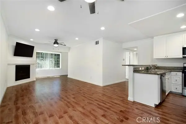 5525 Canoga Avenue  #124, Woodland Hills, CA 91367