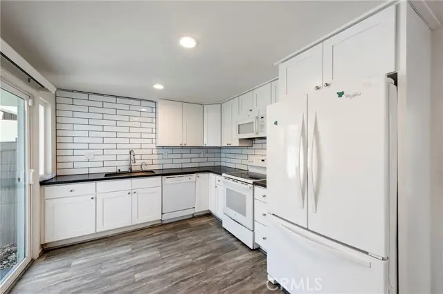 22242 Germain St  #7, Chatsworth, CA 91311 - #2