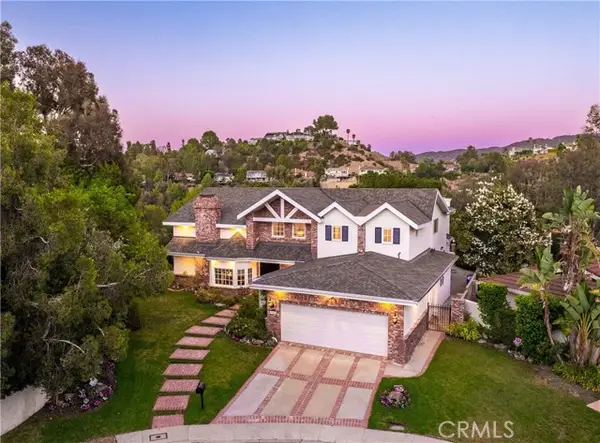 19501 Weeburn Court, Tarzana, CA 91356