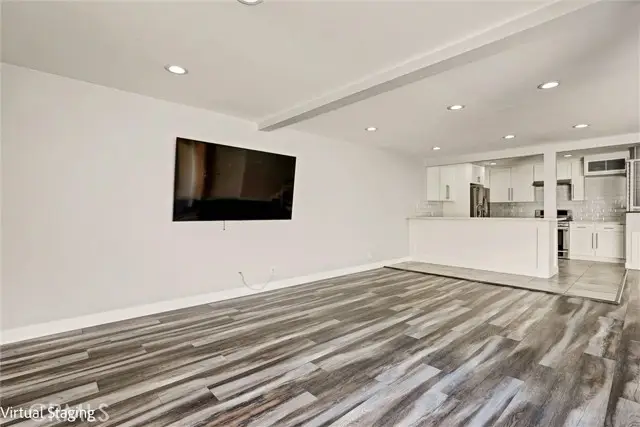 7924 Woodman Avenue  #22, Panorama City, CA 91402 - #2