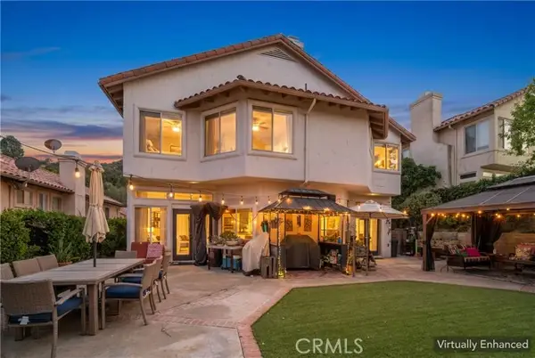 24515 Ebelden, Newhall, CA 91321