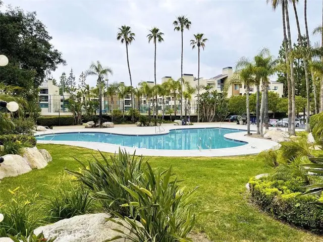 5500 Owensmouth  #218, Woodland Hills, CA 91367 - #1