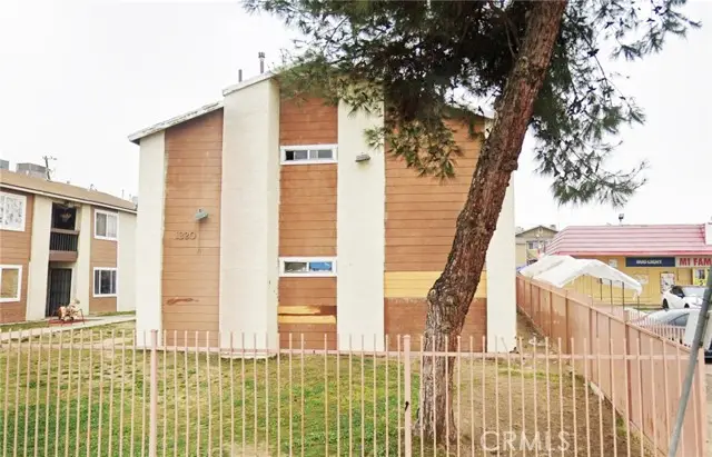 1320 Flower Street, Bakersfield, CA 93305 - #1