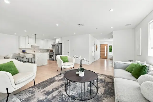 13369 Cellest Parkway, Pacoima, CA 91331 - #2
