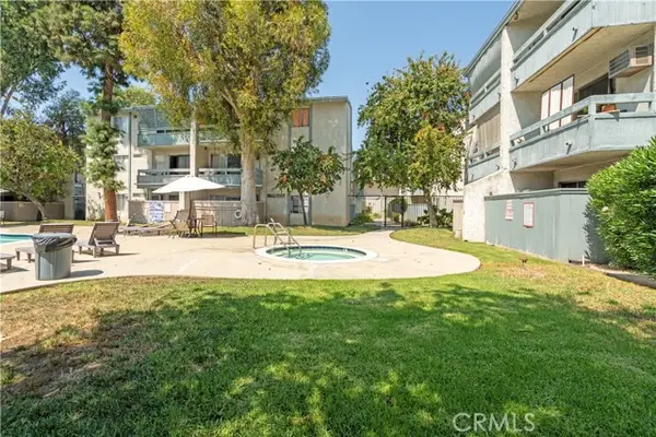 21800 Schoenborn  #126, Canoga Park, CA 91304