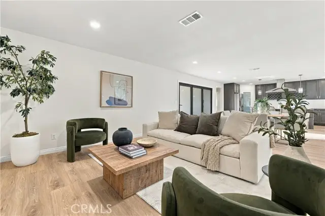 7508 Royer Avenue, West Hills, CA 91307 - #2