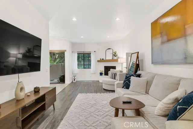 17914 Magnolia Boulevard  #121, Encino, CA 91316 - #2
