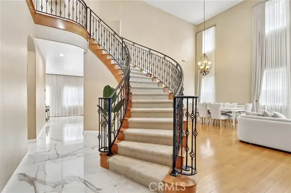 6921 Kian Court, Van Nuys, CA 91406