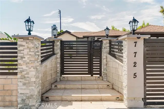 7725 Loma Verde Avenue, Canoga Park, CA 91304 - #2