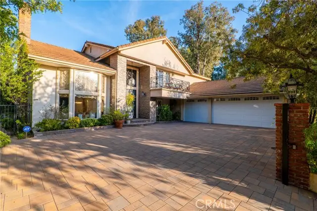 4200 Gayle Drive, Tarzana, CA 91356 - #1
