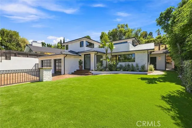 4949 Bilmoor Avenue, Tarzana, CA 91356 - #1