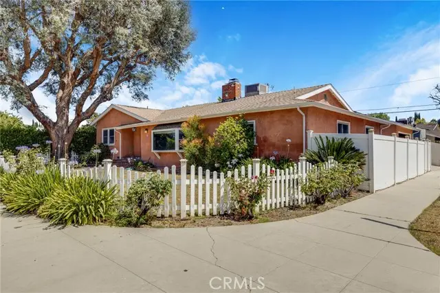23728 Bessemer Street, Woodland Hills, CA 91367 - #2