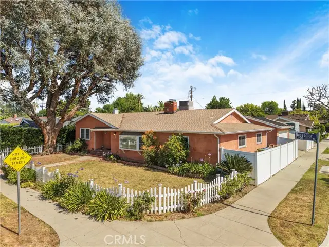 23728 Bessemer Street, Woodland Hills, CA 91367 - #3