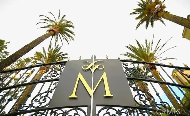 5520 Owensmouth  #311, Woodland Hills, CA 91367 - #1