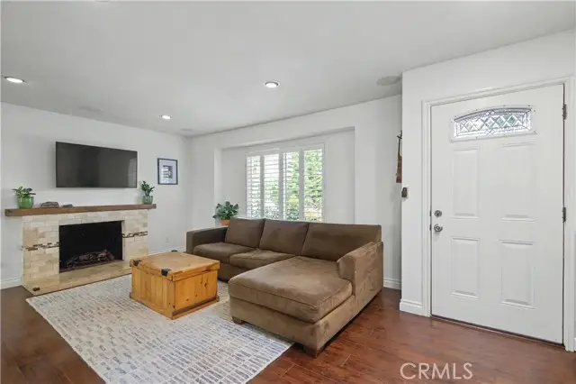 7329 Sausalito, West Hills, CA 91307 - #3