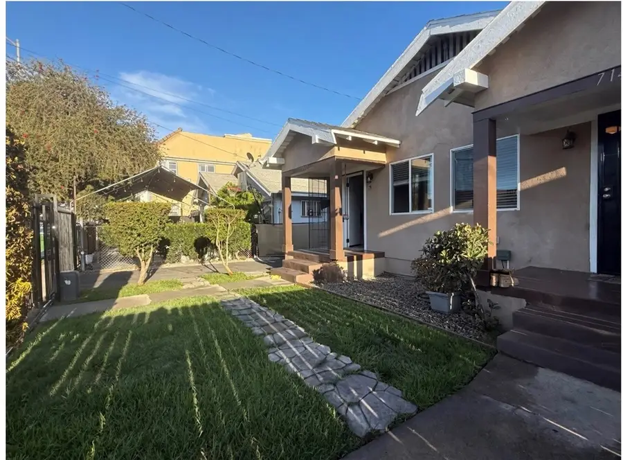 712 54th, Los Angeles, CA 90037 - #2