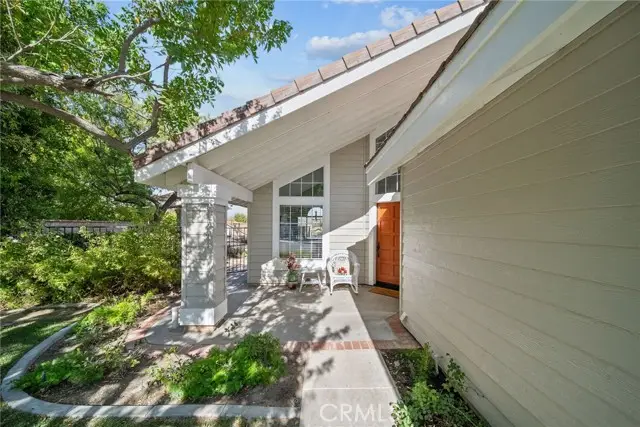 27576 Artine, Saugus, CA 91350 - #2