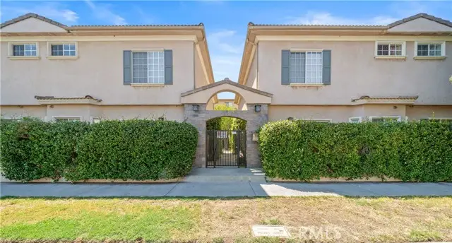 11808 Riverside Drive  #3, Valley Village, CA 91607 - #1