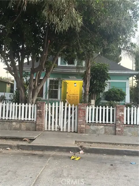 516 23rd, Los Angeles, CA 90011