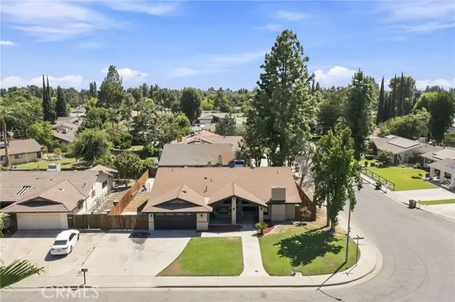 6805 Saddleback, Bakersfield, CA 93309 - #2