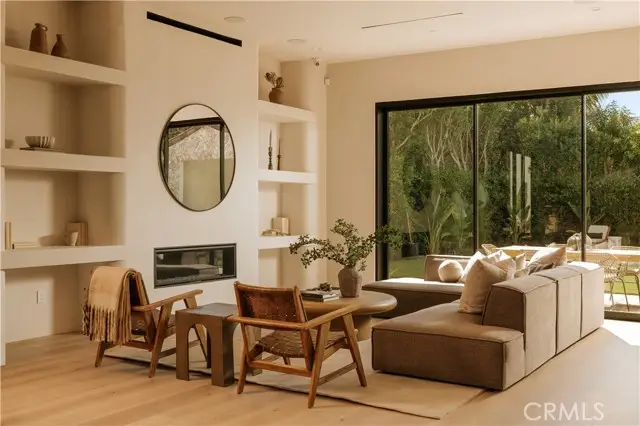 4523 Katherine Avenue, Sherman Oaks, CA 91423 - #2