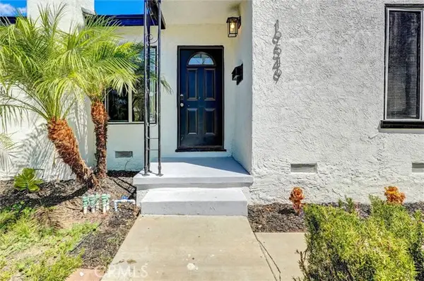 19549 Schoolcraft, Reseda, CA 91335