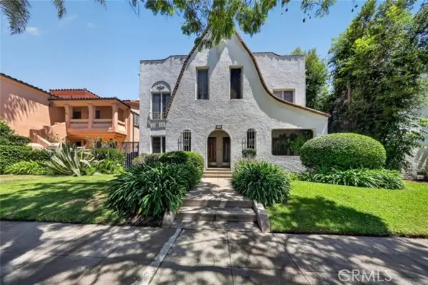 132 La Peer Drive, Beverly Hills, CA 90211
