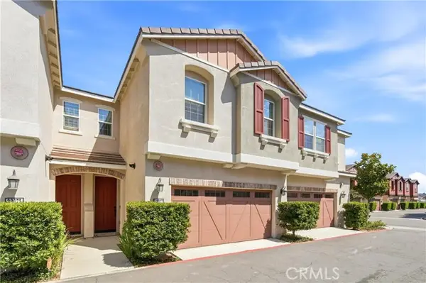22077 Barrington, Saugus, CA 91350